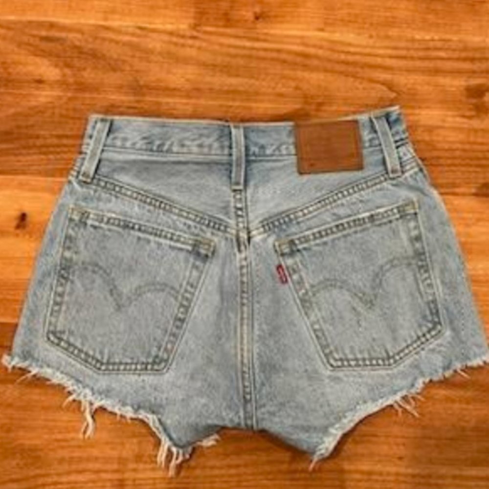 Levi's, 24, Light Wash